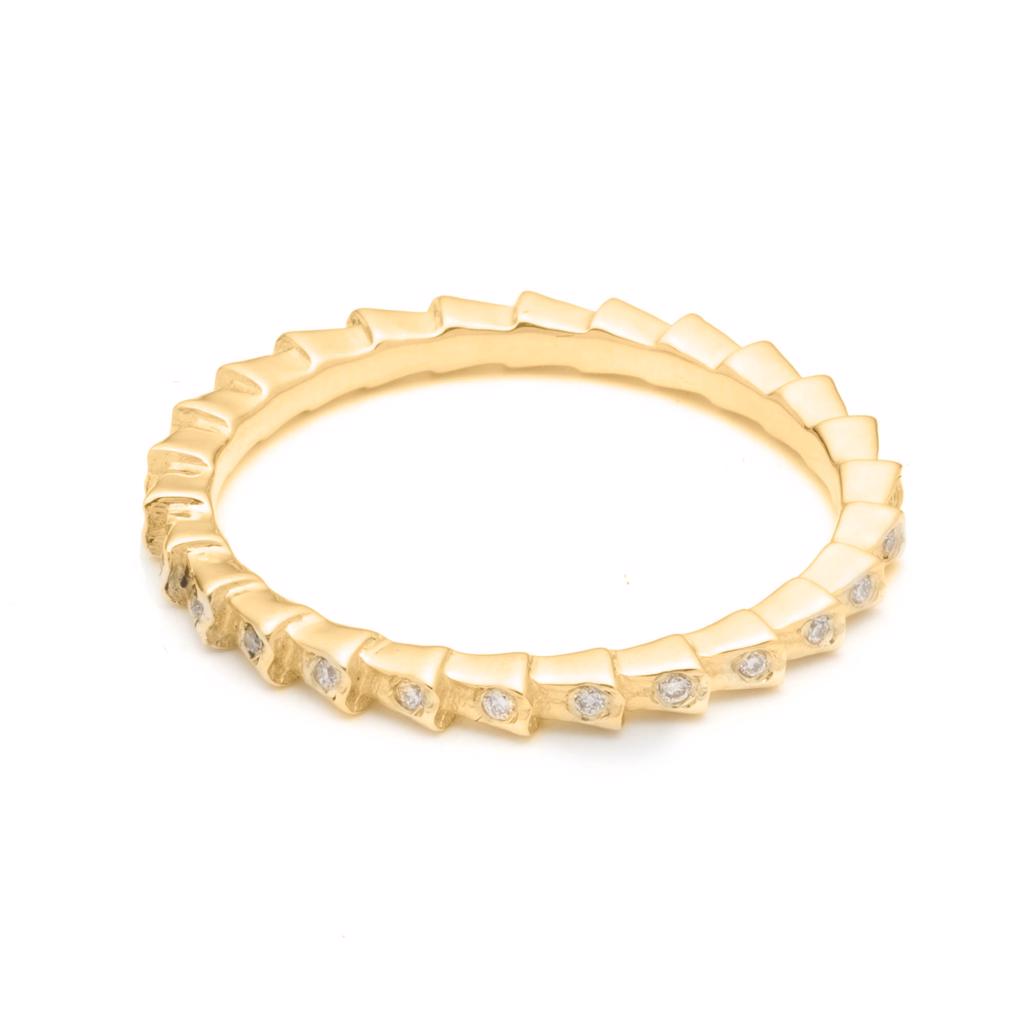 Isiro Gold Vertebrae Ring With Diamonds