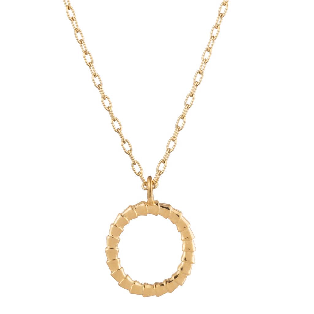 Dalasini Isiro Gold Vertebrae Charm Letter O