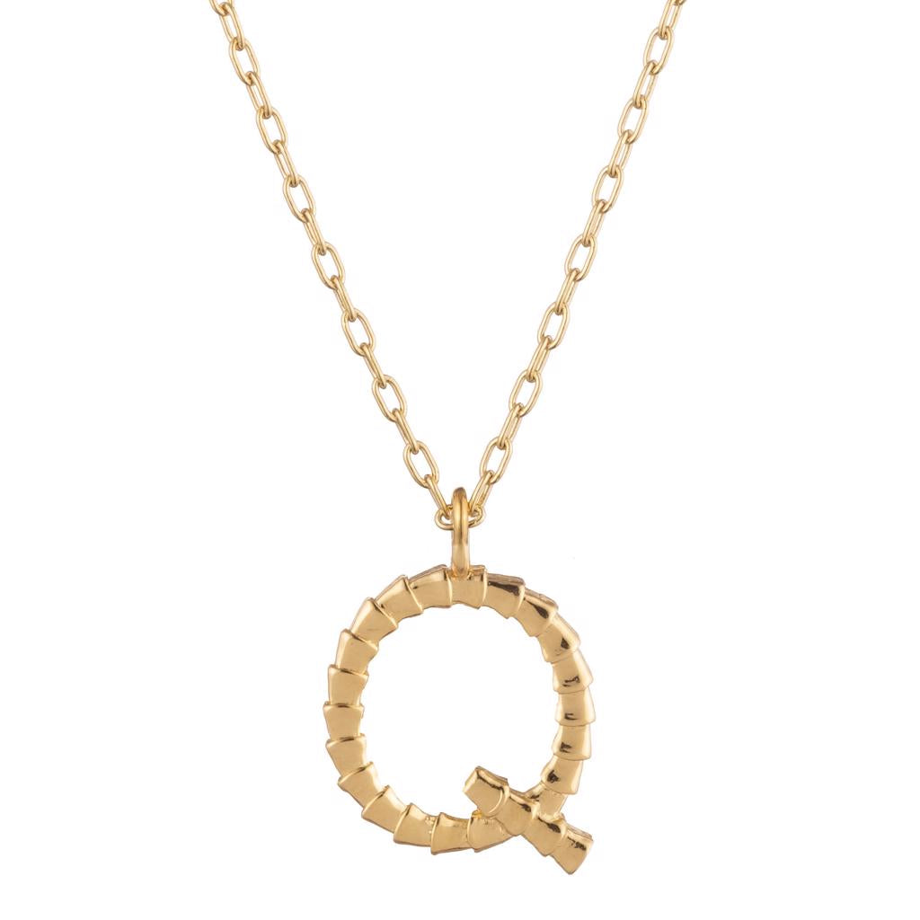 Dalasini Isiro Gold Vertebrae Charm Letter Q